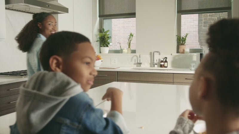Video showing various individuals and families enjoying their AquaTru water purifiers including the AquaTru Carafe, AquaTru Classic, and AquaTru Under Sink. 